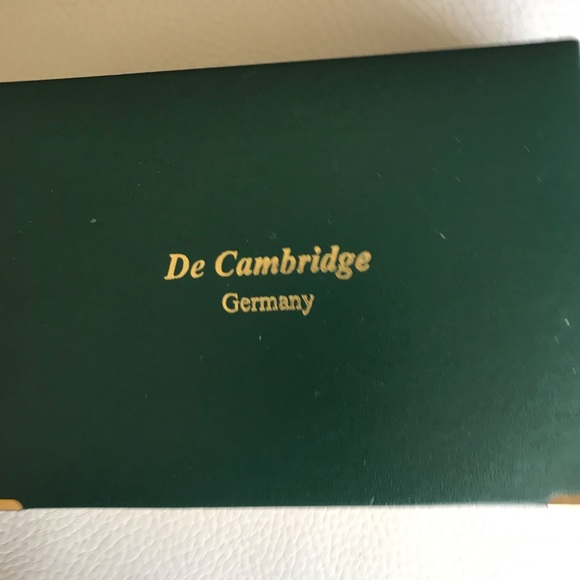 New De CAMBRIDGE Gift BOX. Card keeper. & pen. - Picture 2 of 8